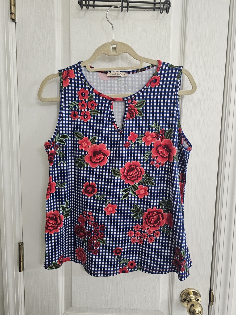 Sleeveless Navy Gingham Floral Keyhole Cami with Pink Roses